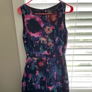 Cocktail dress with pockets